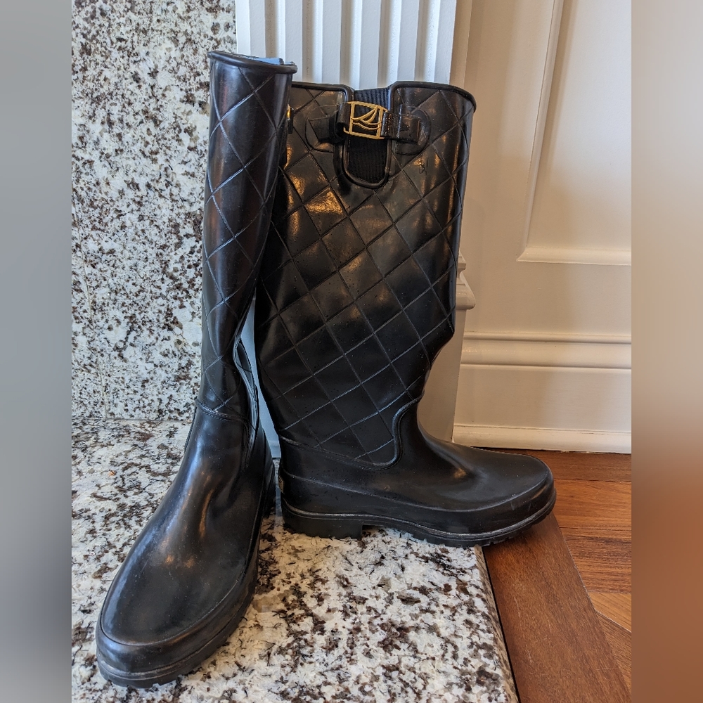 Sperry Tall Quilted Black Rainboots size 9